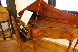 バッハの家・古楽器での演奏