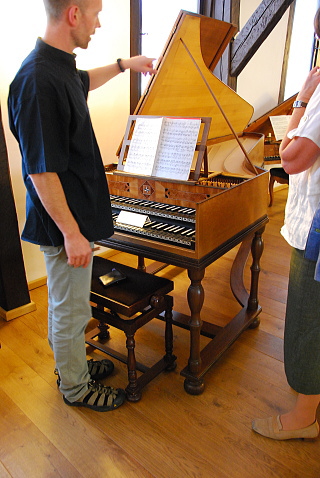 バッハの家・古楽器での演奏