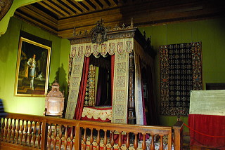 ロワールの古城巡り・シャンボール城の内部・当時の家具
