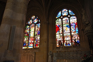 サン・ピエール教会のステンドグラス