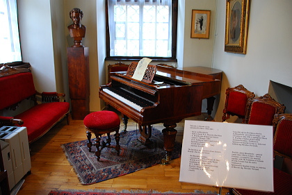 ドヴォルザークが使用していたピアノ