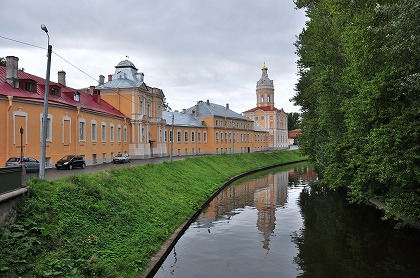 アレクサンドル・ネフスキー修道院・運河