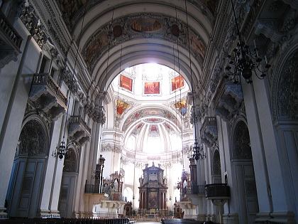 ザルツブルグ大聖堂・内部